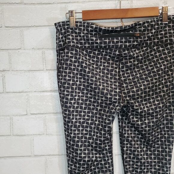 Under Armour black and white leggings - Picture 13 of 13